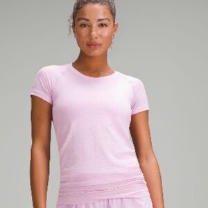 🍋 Lululemon Swiftly Tech 2.0 Short sleeve shirt pale pink size 10
